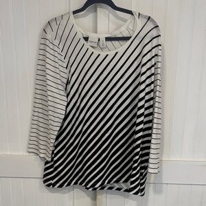 Zenergy by Chico Black & WhiteStriped Long Sleeve Topw/rhinestones size 3 (12/14